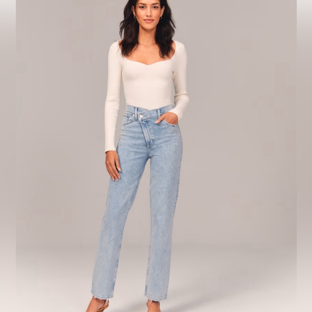 Abercrombie and Fitch 90’s straight ultra highrise 30 LONG